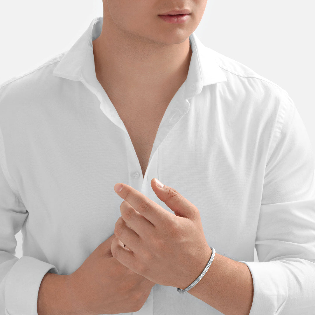 Nebu Gold 24k Platinum Textured Wrist Cuff Male