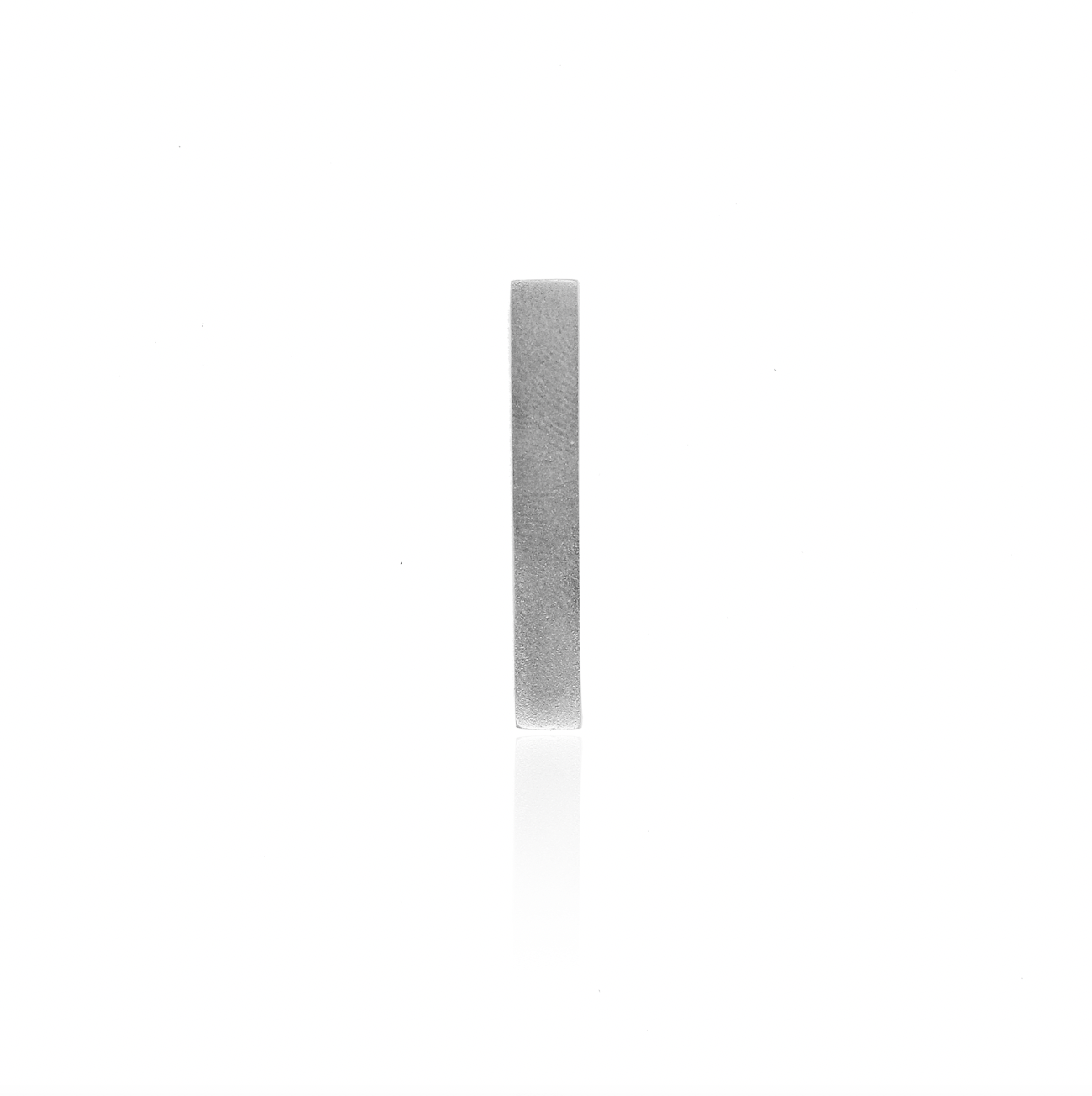 Gold narrow pillar pendant