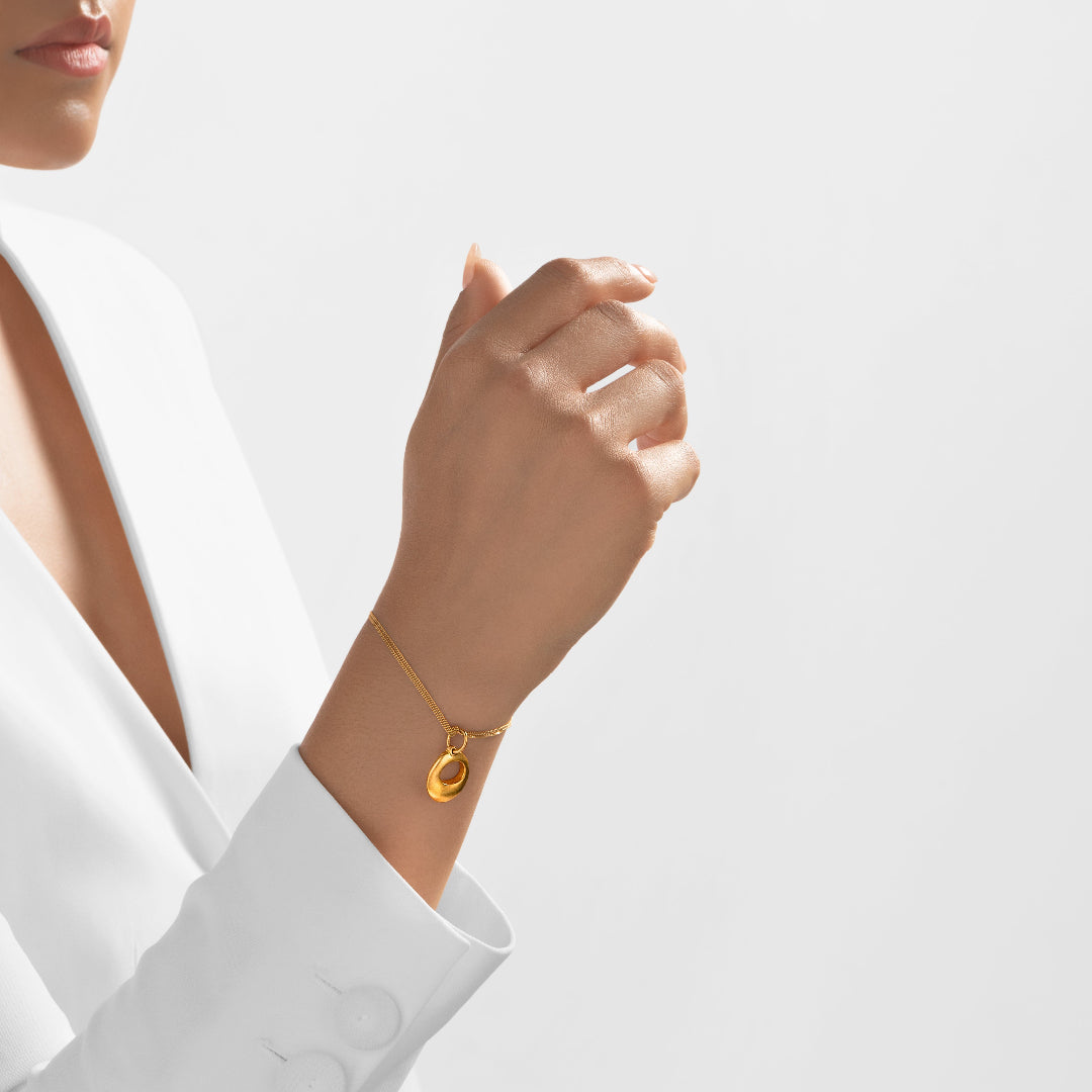 Nebu Gold 24k Gold Hollow Orb Charm Female