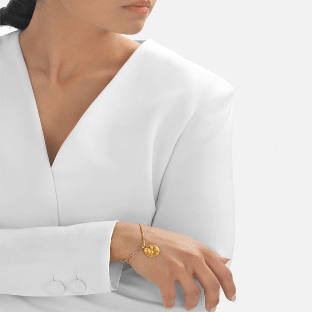 Nebu Gold 24k Gold Soft Hammered Charm Female