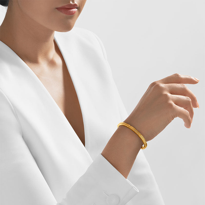 Nebu Gold 24k Gold Tribal Embellished Bangle Female