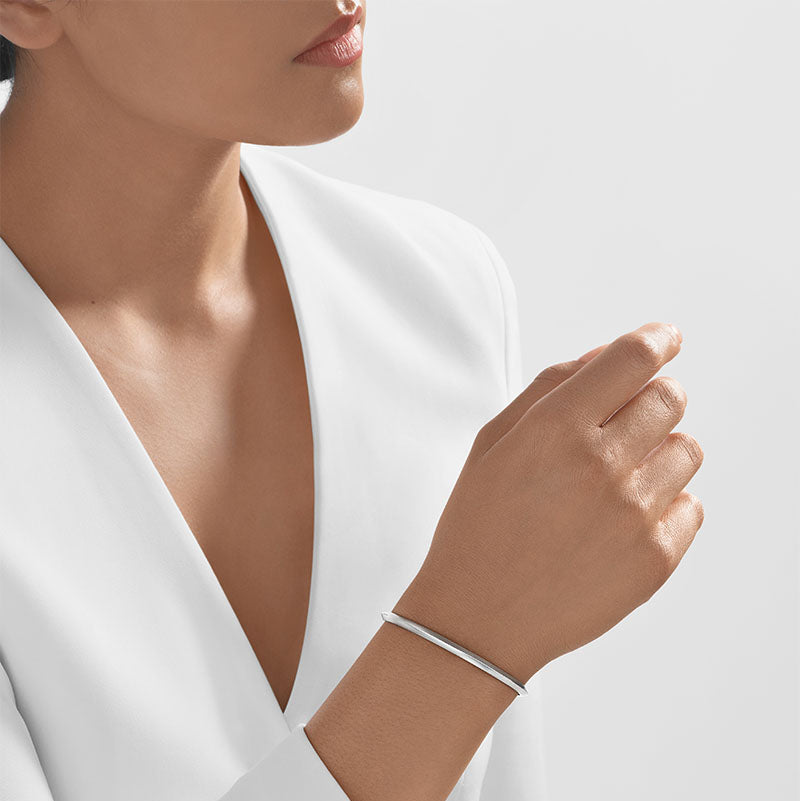 Nebu Gold 24k Platinum Classic Ridged Bangle Female