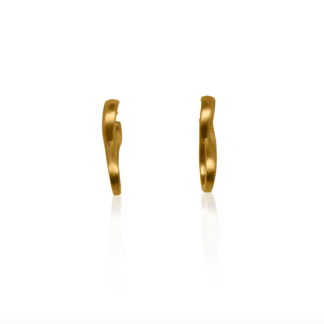 Nebu Gold 24kt Gold Figure Eight Earrings Front View