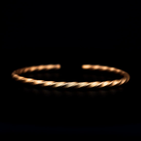 Nebu Gold 24k Gold Bullion Twist Bangle Video
